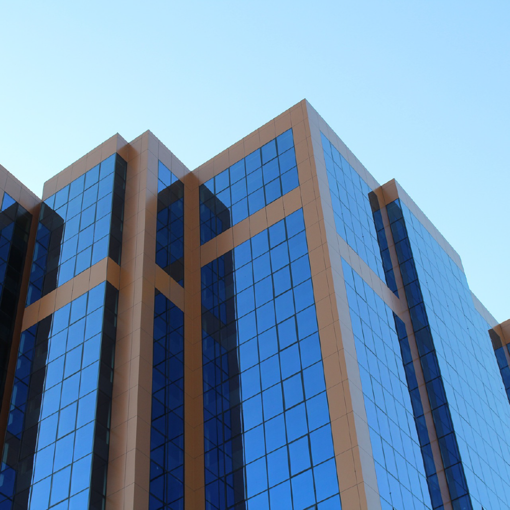 administración de propiedades y los bienes raíces real estate and property management